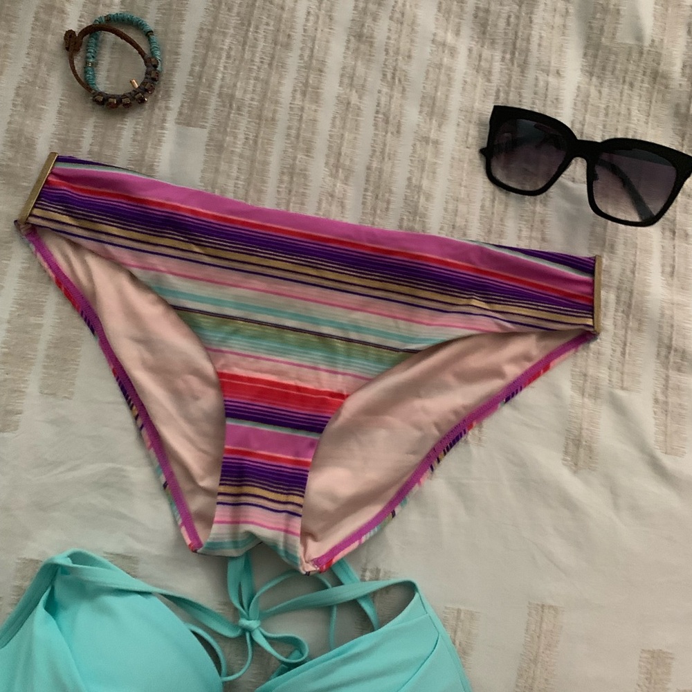 VS Swim Bottom